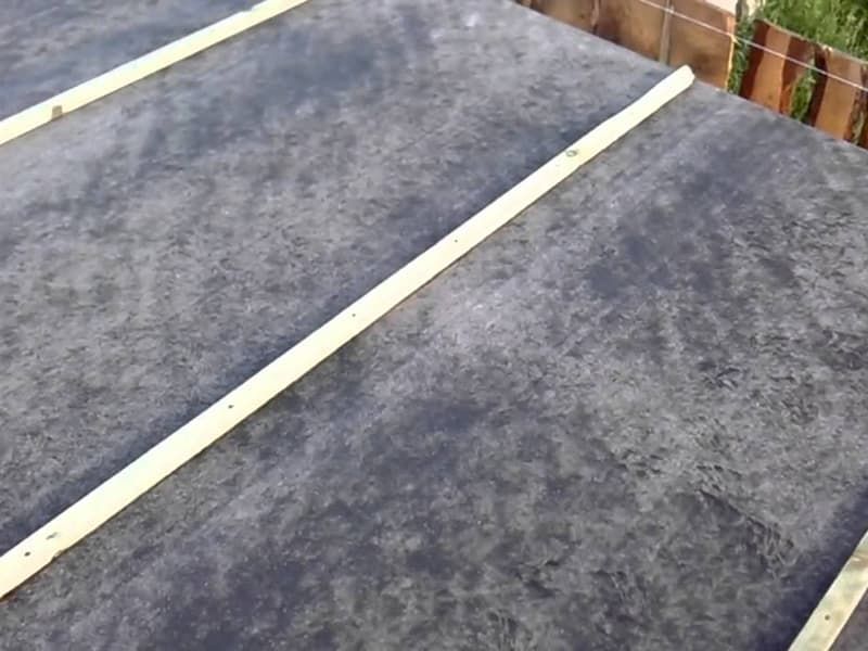 Кровля из рубероида Временная кровля дома из рубероида
